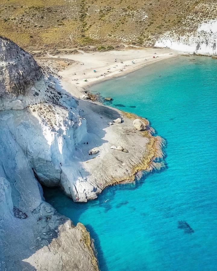 Апартаменти Agua Amarga Design Екстер'єр фото