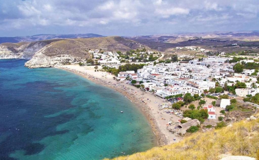 Апартаменти Agua Amarga Design Екстер'єр фото